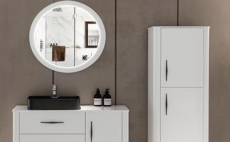 Sanitaryware and cisterns by QuarterBath
